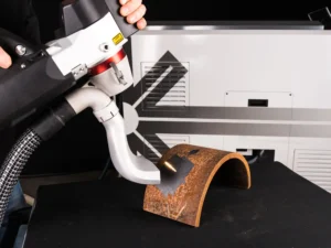 how does a laser cleaner work